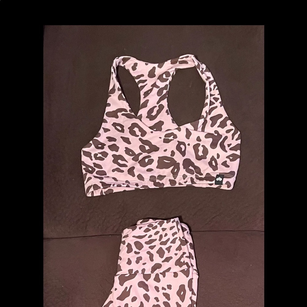 rosè amazon baby set (tan/brown) - paid $120 leggings never worn, wore top once